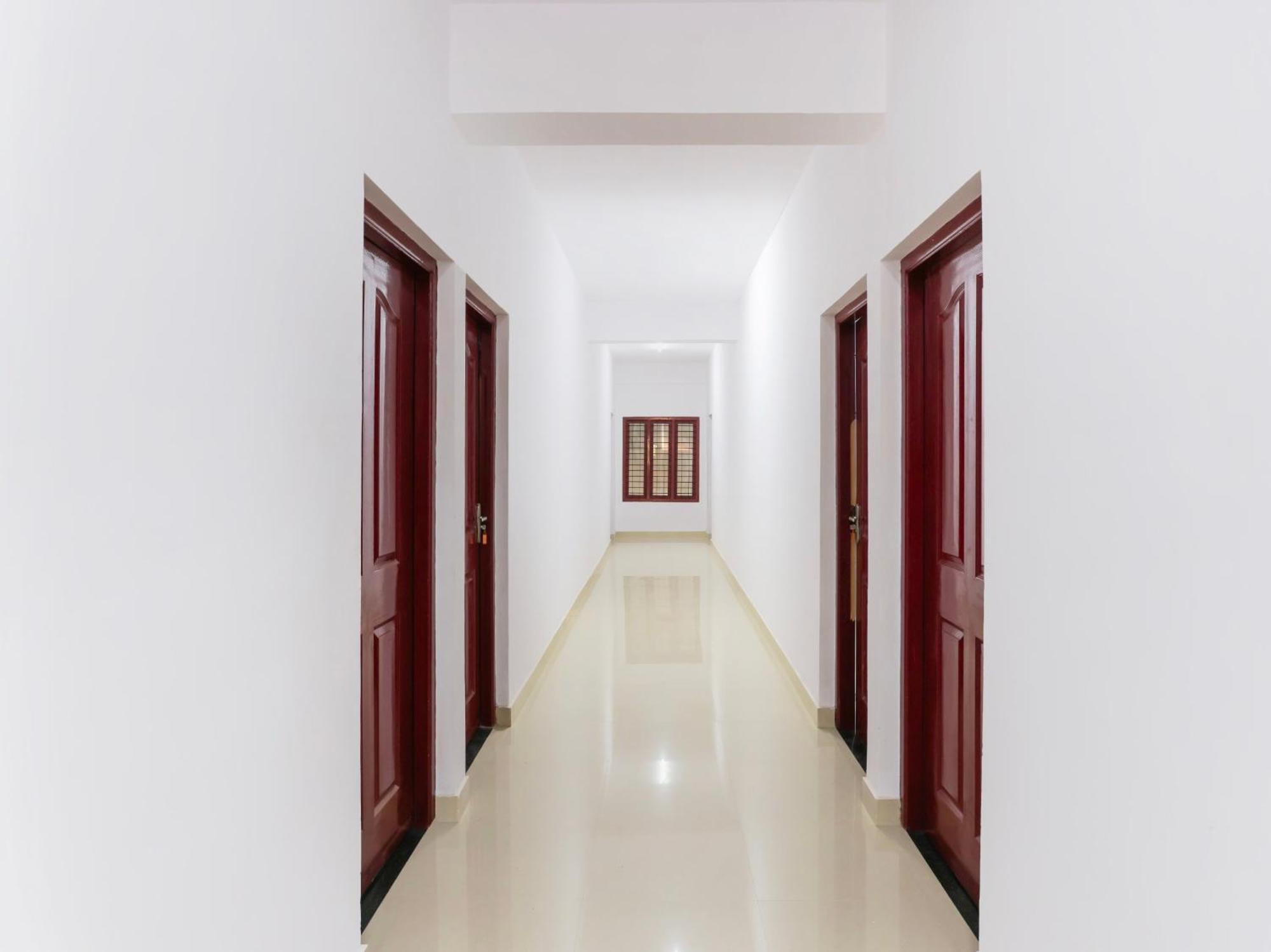 Hotel O Nila Tourist Home Thiruvananthapuram Exteriör bild